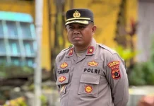 Seorang Wanita Membakar Pacarnya di Kamar Hotel