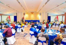 Gubernur Minta Dana Daerah Tidak Keluar Papua, Dorong Penguatan Bank Papua