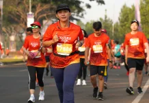 Olahraga Padel dan Lari Jadi Gaya Hidup Baru Masyarakat Urban