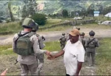 Satgas Ops Damai Cartens Menggelar Patroli Humanis di Distrik Muara, Puncak Jaya