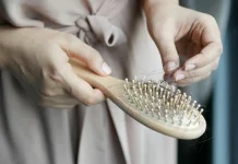 Rambut Rontok Pascamelahirkan Fakta Medis atau Sekadar Mitos?