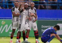 Boaz Solossa Bawa Persipura Tempel Ketat PSS