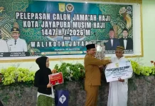 Pemkot Jayapura Gelontorkan Rp920 Juta Bantu Biaya Jamaah Haji