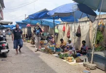 di Atas Terpal, Mama-Mama Papua, Menjaga Pangan