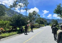 Satgas Ops Damai Cartenz Menggelar Patroli di Kampung Muara, Kab. Puncak Jaya