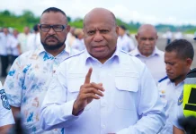 Gubernur Papua Prioritaskan Jalur Barat dan Bandara Serui