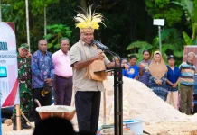 Gubernur Papua Siapkan Koperasi Merah Putih Jadi Penampung Hasil Kebun Warga Biak