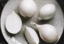 Manfaat Minum Rendaman Air  Bawang Putih