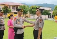 Polres Jayapura Gelar Upacara Kenaikan Pangkat Pengabdian