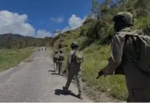 Patroli Rutin Satgas Ops Damai Cartenz Jaga Stabilitas Keamanan di Distrik Sinak