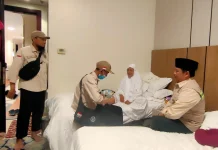 Tim Layanan Lansia Kunjungi Jemaah Haji Lansia Kloter 27 UPG