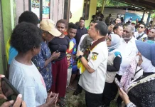 Mendagri Tinjau Bedah Rumah di Jayapura, Papua Raya Terima 22.379 Unit