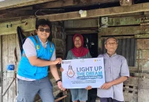 PLN Terangi Rumah Lansia di Merauke Melalui Program Light Up The Dream