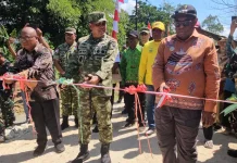Pangdam Cenderawasih Resmikan Jembatan Merah Putih di Keerom