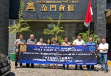 2.500 Paket Tas dan Alat Tulis Diserahkan untuk Anak-Anak Papua