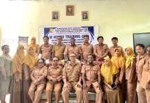 SMA Negeri 6 Skouw Perkuat Kompetensi Guru lewat IHT