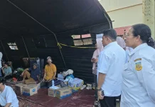 Pemprov Papua Salurkan Tiga Truk Bantuan untuk Pengungsi