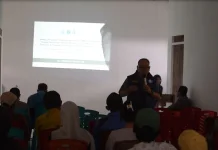 Warga Lereh Bakar Sampah Plastik, ITB Tawarkan Solusi BSF