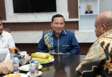 Pemprov Papua Sumbang 500 Ukulele untuk Festival Biak