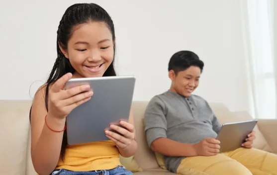 Pemerintah Larang Anak di Bawah 16 Tahun Punya Akun Platform Digital