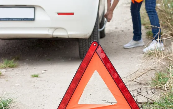 Alat Wajib Mobil untuk Keselamatan Berkendara