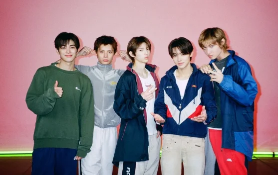 Cortis Tawarkan Warna Baru, Asing namun Adiktif