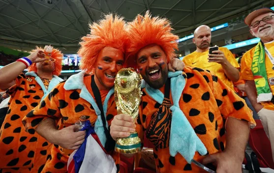 Kostum Ikonik Suporter Siap Warnai Tribun Piala Dunia 2026