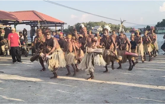 Kampung Yobeh Gelar Pesta Budaya Adat