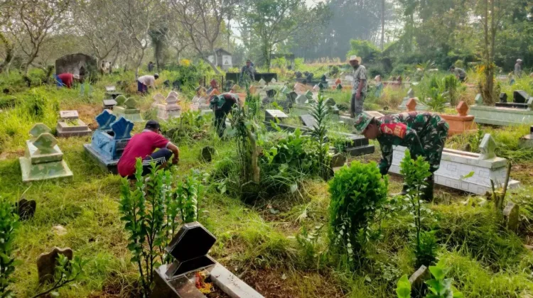 Makam Umum di Jember Ramai dikunjungi Peziarah