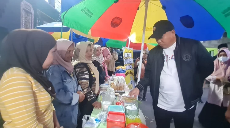 Puluhan Pedagang Kuliner Buka Lapak Pasar Ramadhan Komendan