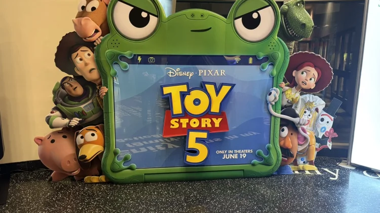 Toy Story 5: Mainan Vs Teknologi
