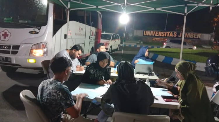Donor Malam Ramadan, PMI Jember Pastikan Stok Aman hingga Lebaran