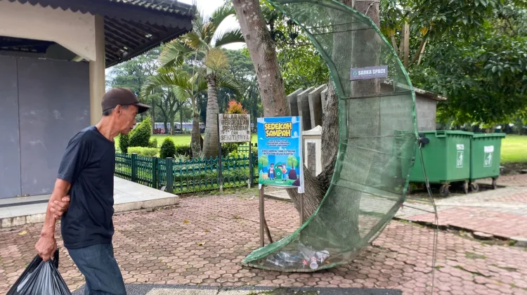 Sarkaspace Pasang Dropbox Sampah Terpilah Ramadan