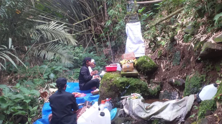 Polres Lumajang Amankan Ritual Mendak Tirto