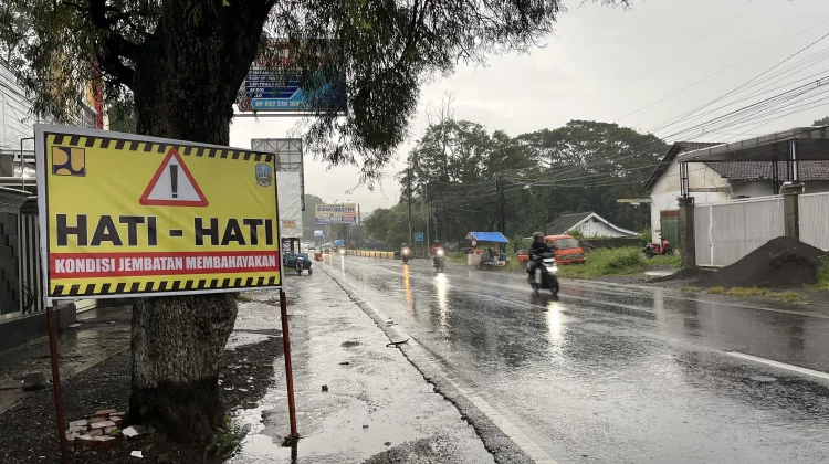 Sebelum Ambrol, Jembatan Sentong Sudah dalam Rencana Perbaikan