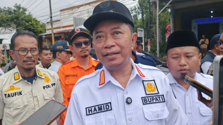 Bantuan Aspal Pemprov Jatim Percepat Perbaikan Jalur Alternatif