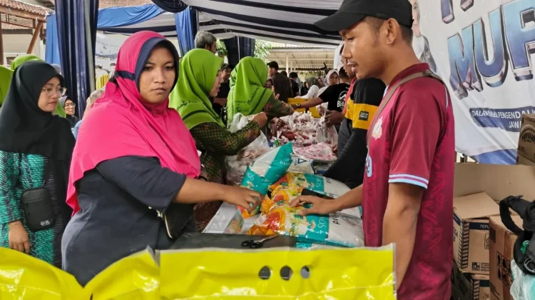 Pemprov Jatim Gelar Pasar Murah Kalibaru Banyuwangi