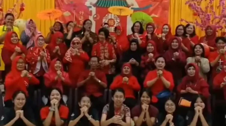 Akulturasi Manis di Jember, Pelatihan Kue Keranjang saat Ramadan