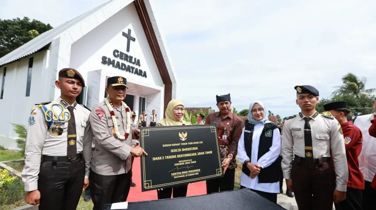 Pemprov Jatim Tuntaskan Revitalisasi 28 Sekolah di Banyuwangi
