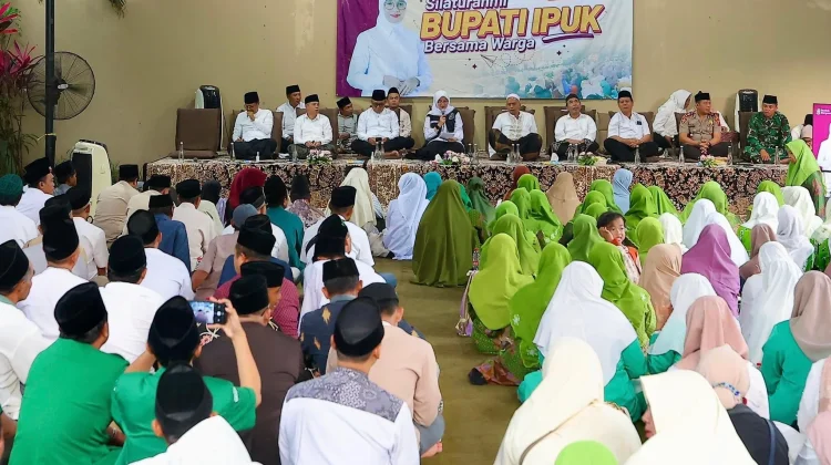 Bupati Ipuk Ajak Warga Perbanyak Doa untuk Bangsa