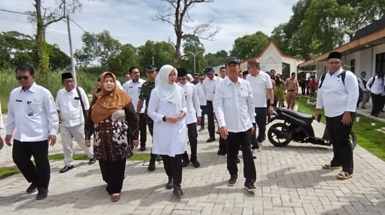 Menteri Trenggono Tinjau KNMP Lateng Banyuwangi