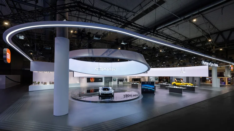 Xiaomi Pamerkan Ekosistem AI “Human × Car × Home” di MWC 2026