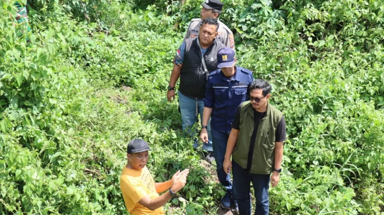 Hujan Deras Picu Longsor di Tiga Desa Klabang