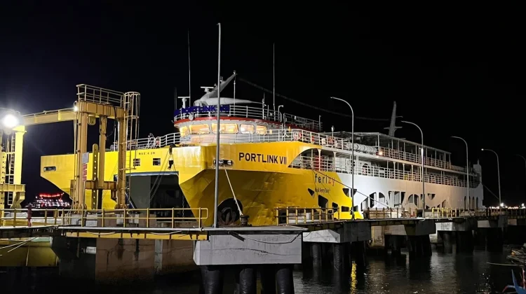 KMP Portlink VII Berhasil Dipadamkan