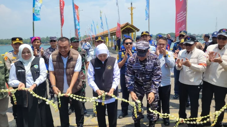 Gubernur Khofifah Resmikan Mudik-Balik Gratis Warga Kepulauan