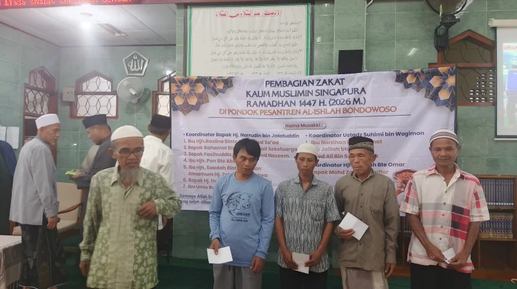 Al Islah Bagikan Ribuan Zakat, Penerima Dari Tapal Kuda