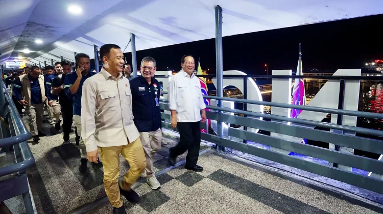 Wamenhub Suntana Tinjau Antrean Gilimanuk–Ketapang