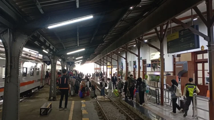 Daop 9 dan BI Sediakan Penukaran Uang di Stasiun Jember