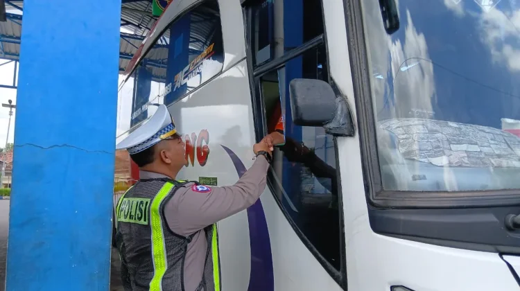 Operasi Ketupat: Sopir Bus Wajib Bebas Doping dan Alkohol