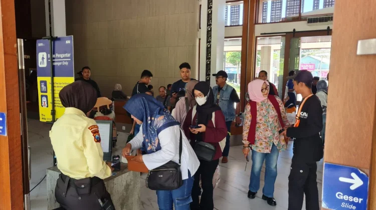 Arus Kedatangan Pemudik ke Daop 9 Jember Melonjak jelang Lebaran